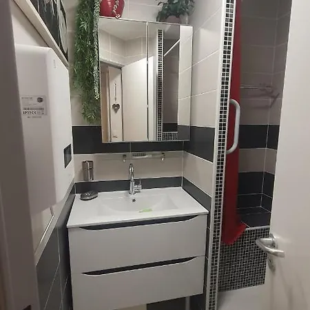 Joli T2 Dans Un Ecrin De Verdure N 2 * Digne-les-Bains