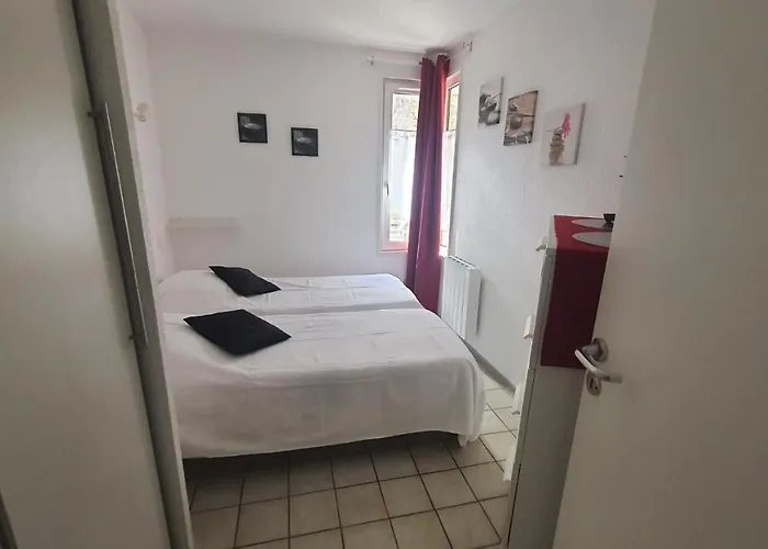 Joli T2 Dans Un Ecrin De Verdure N 2 *